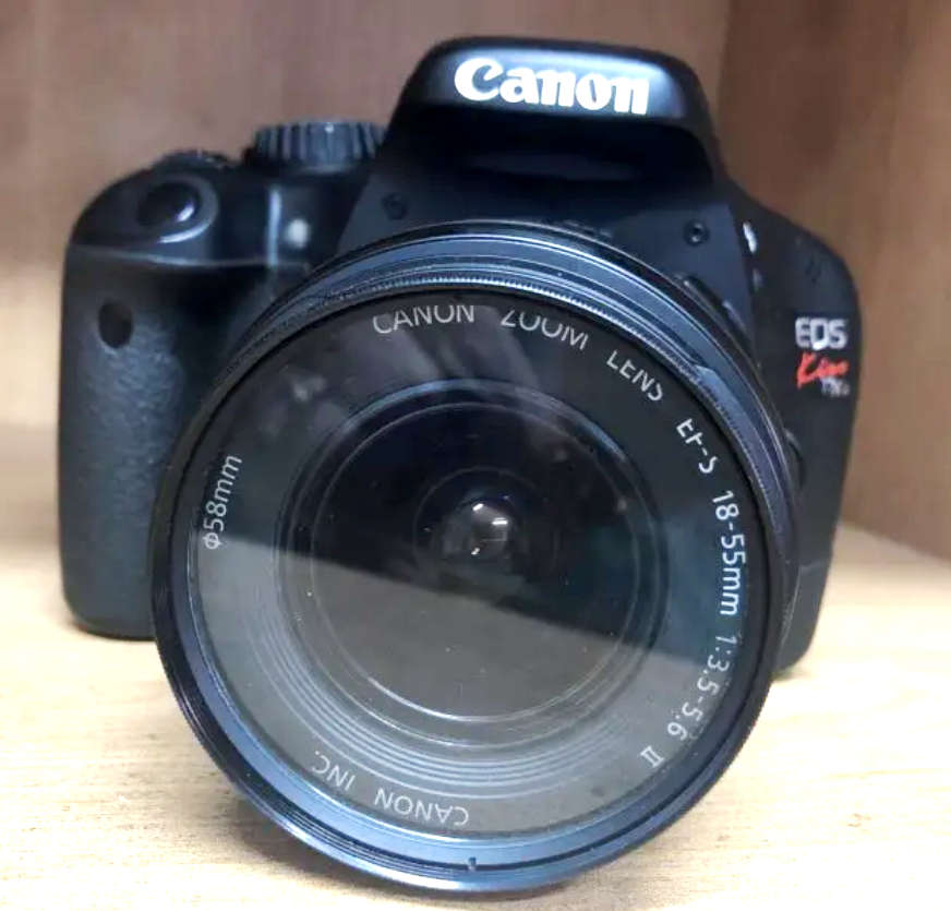 Canon EOS Kiss x4 [CANON 550D EQUIVALENT] Digital DSLR Camera Kit with 18-55mm Lens